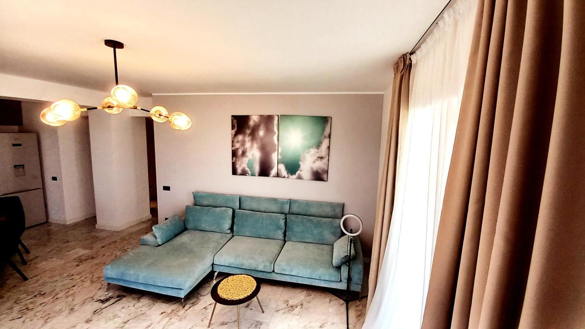 Luxury Promenada Apartment - Frontal Beachfront Mamaia Nord Неводарі Екстер'єр фото