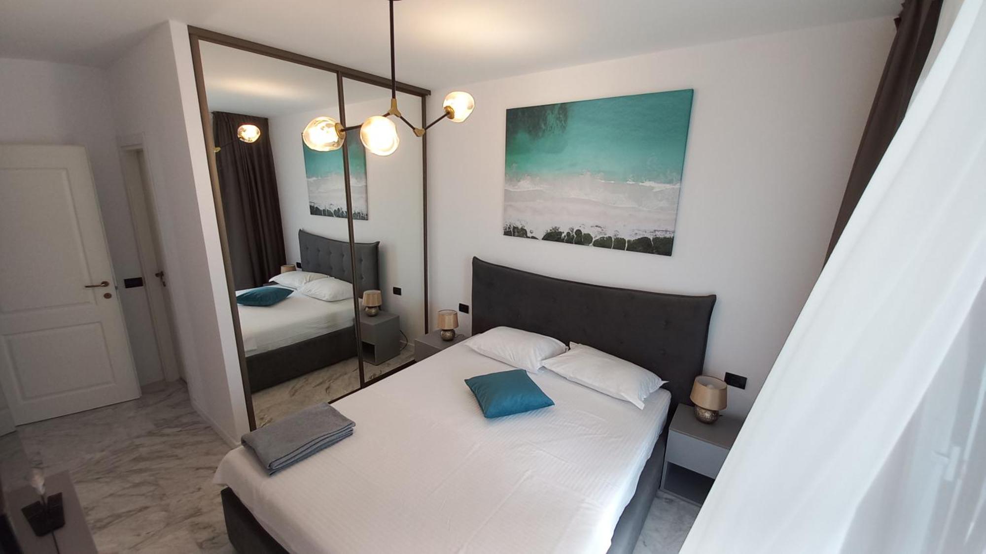 Luxury Promenada Apartment - Frontal Beachfront Mamaia Nord Неводарі Екстер'єр фото