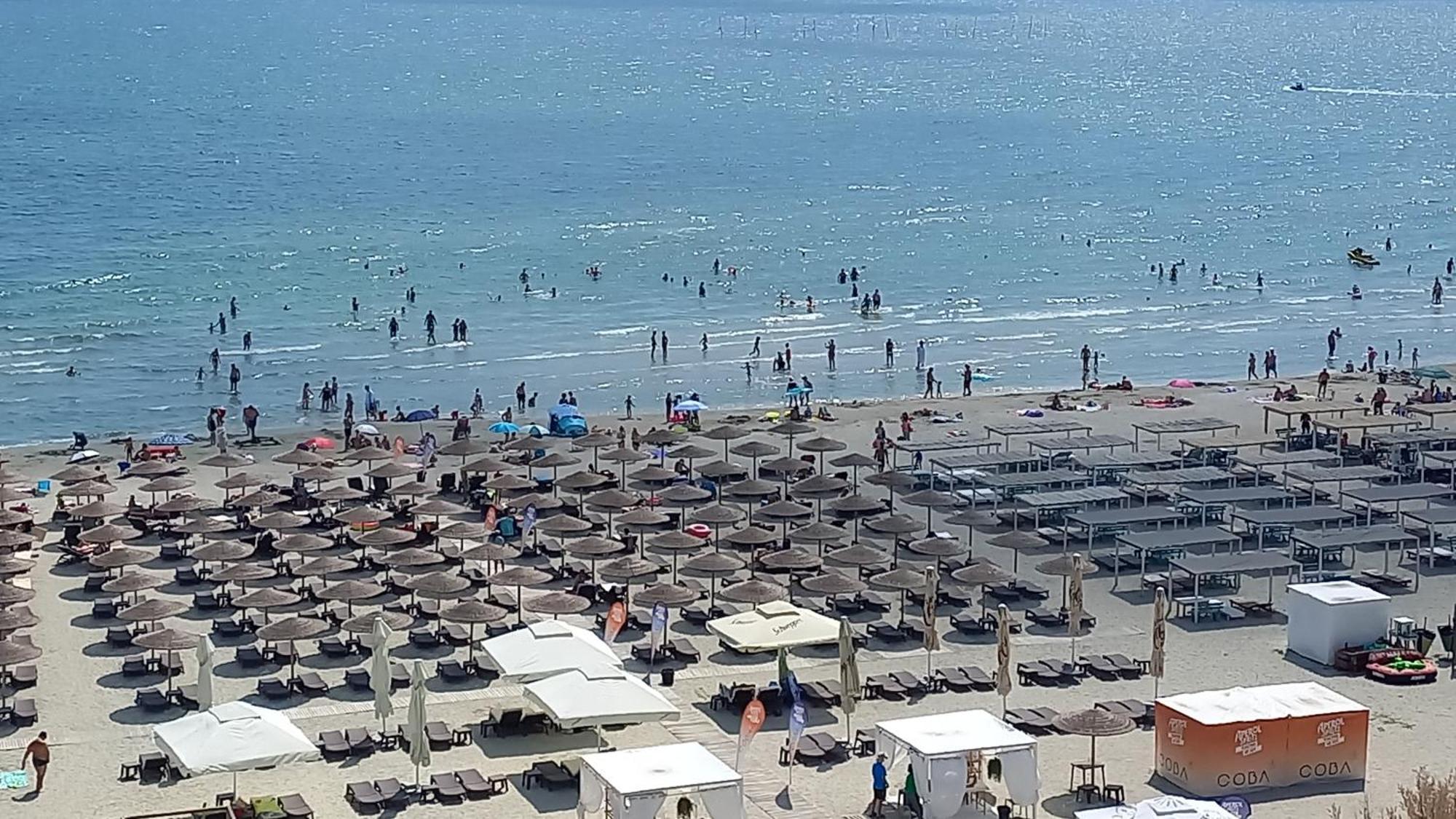 Luxury Promenada Apartment - Frontal Beachfront Mamaia Nord Неводарі Екстер'єр фото